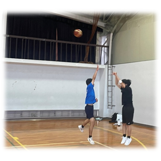 屋内, 建物, 座る, 部屋 が含まれている画像

AI によって生成されたコンテンツは間違っている可能性があります。
